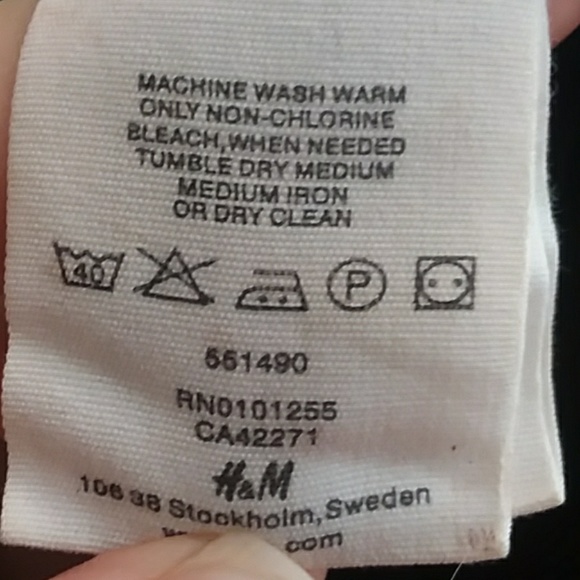 5 for $20! Black H&M vest - Picture 6 of 7